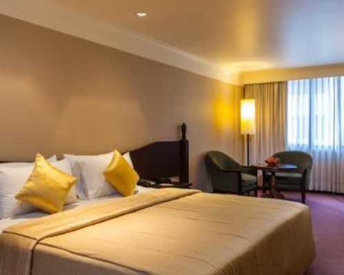 怀孕孕检安排时间表_怀孕的症状有哪些,女性晚睡会导致卵巢早衰终身不孕不育